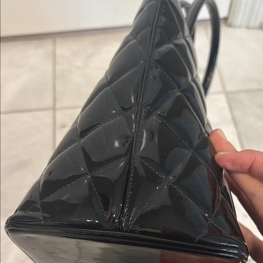 Chanel Black Quilted Tote Bag - Picture 3 of 9